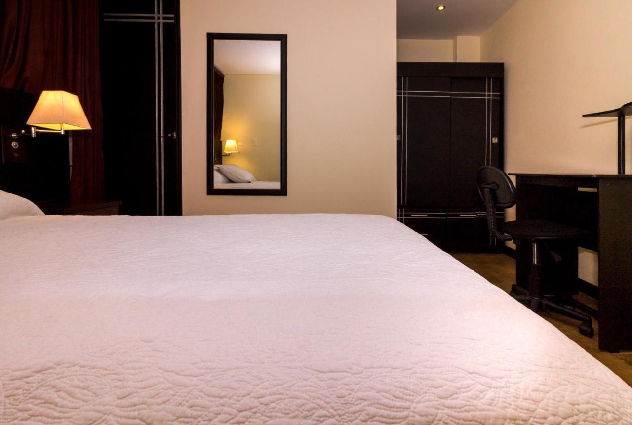 Hotel Alojate In Bogotá Extérieur photo